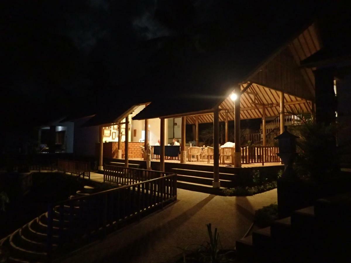 Villa Ume Tenang Nusa Penida Zewnętrze zdjęcie